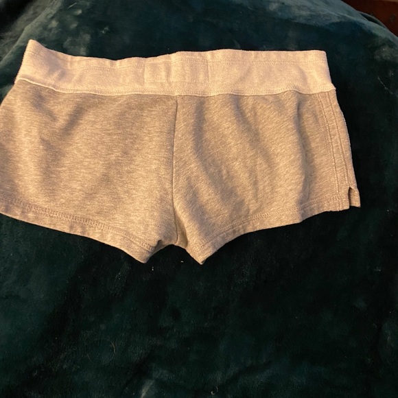 Abercrombie shorts. - Picture 2 of 2